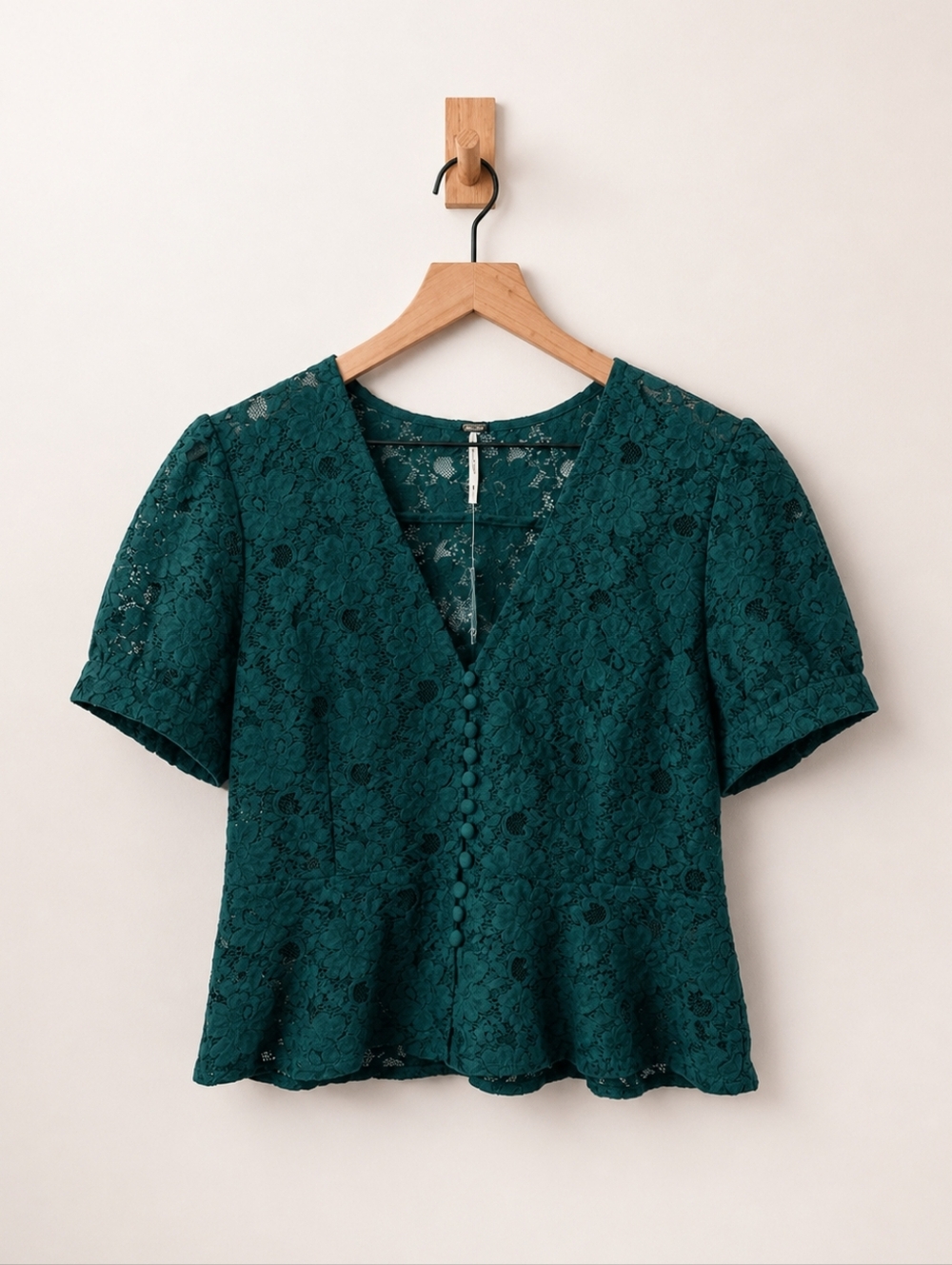 Free People Boho Emerald Green Lace Button Front Peplum Top Size Small NWOT